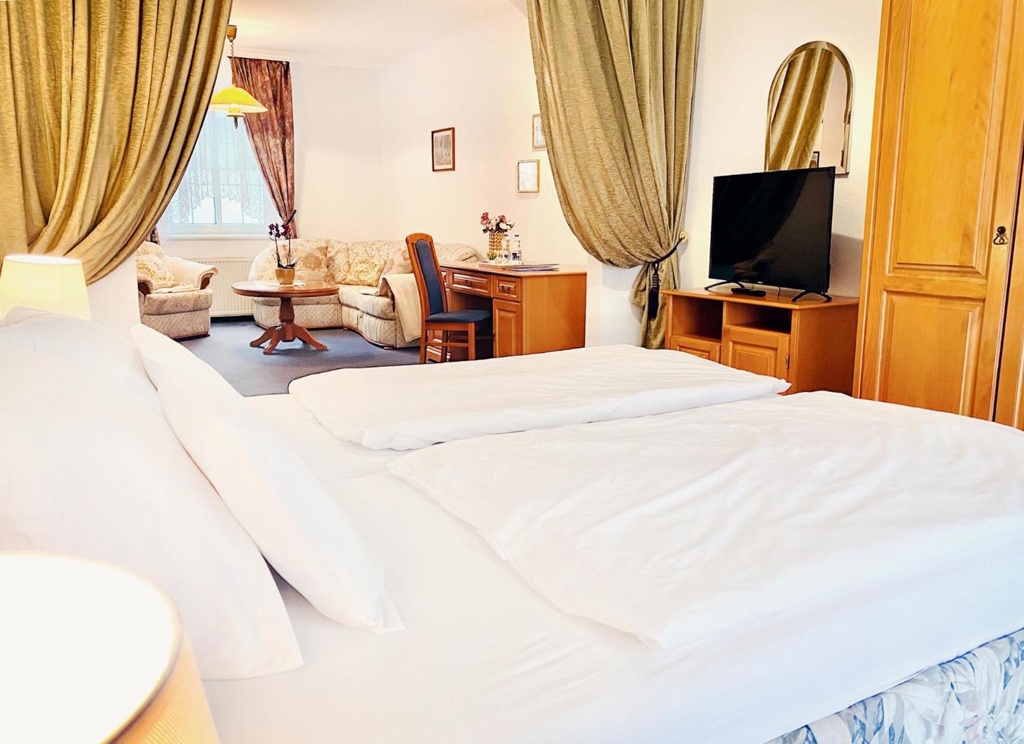 Hotel Wesselenyi Gyor Luaran gambar