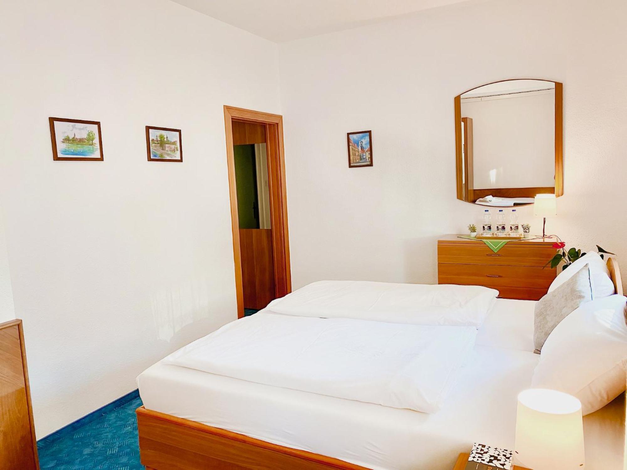 Hotel Wesselenyi Gyor Luaran gambar